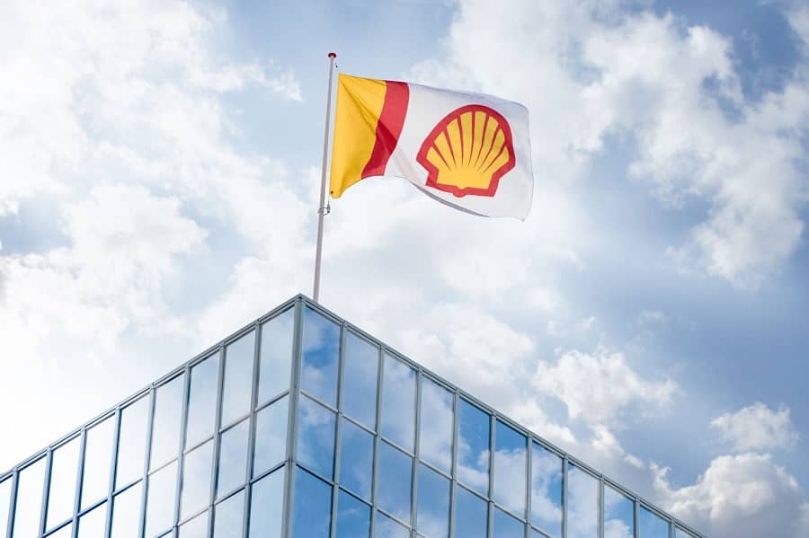 Путин разрешил выкупить долю Shell в российском проекте title